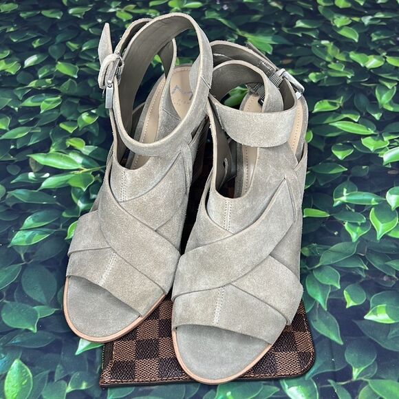 Marc Fisher gray suede chunky heels - Picture 3 of 6